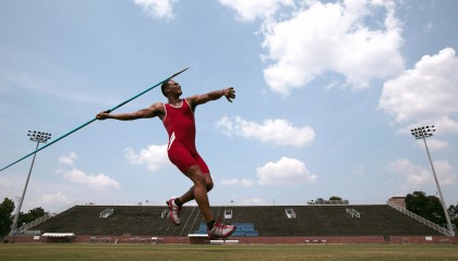 开云娱乐官网-例行赛末段，各队拼刺刀争夺季后赛席位，拼刺刀比赛
