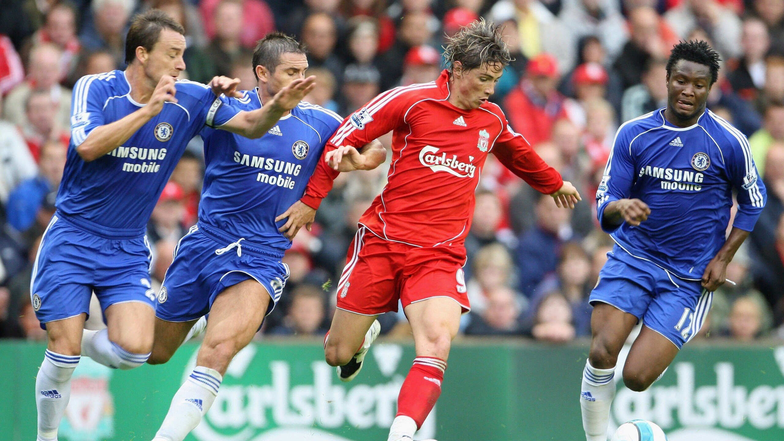 家庭支援:父母在青少年网球成长中的角色